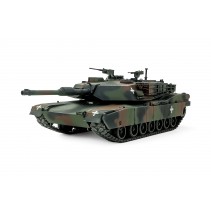 TAMIYA 1/35 M1A1 ABRAMS TANK 25216