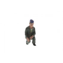 Graupner Crew/Soldier Kneeling 1:20 375.15