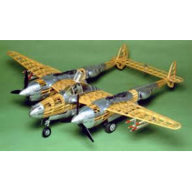 Guillows P38 Lightning Balsa Scale 1/16 Kit GUI2001